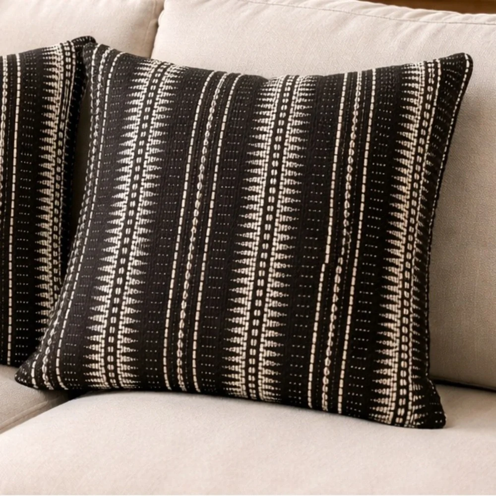 Ethan Allen Textured Silk Pillow Covers Set of 2 Black Ivory 20x20 Matte Woven